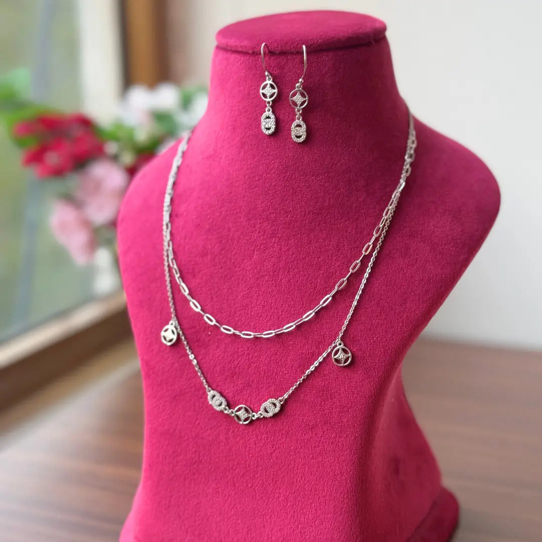 Layered Muggle Chain Necklace Set