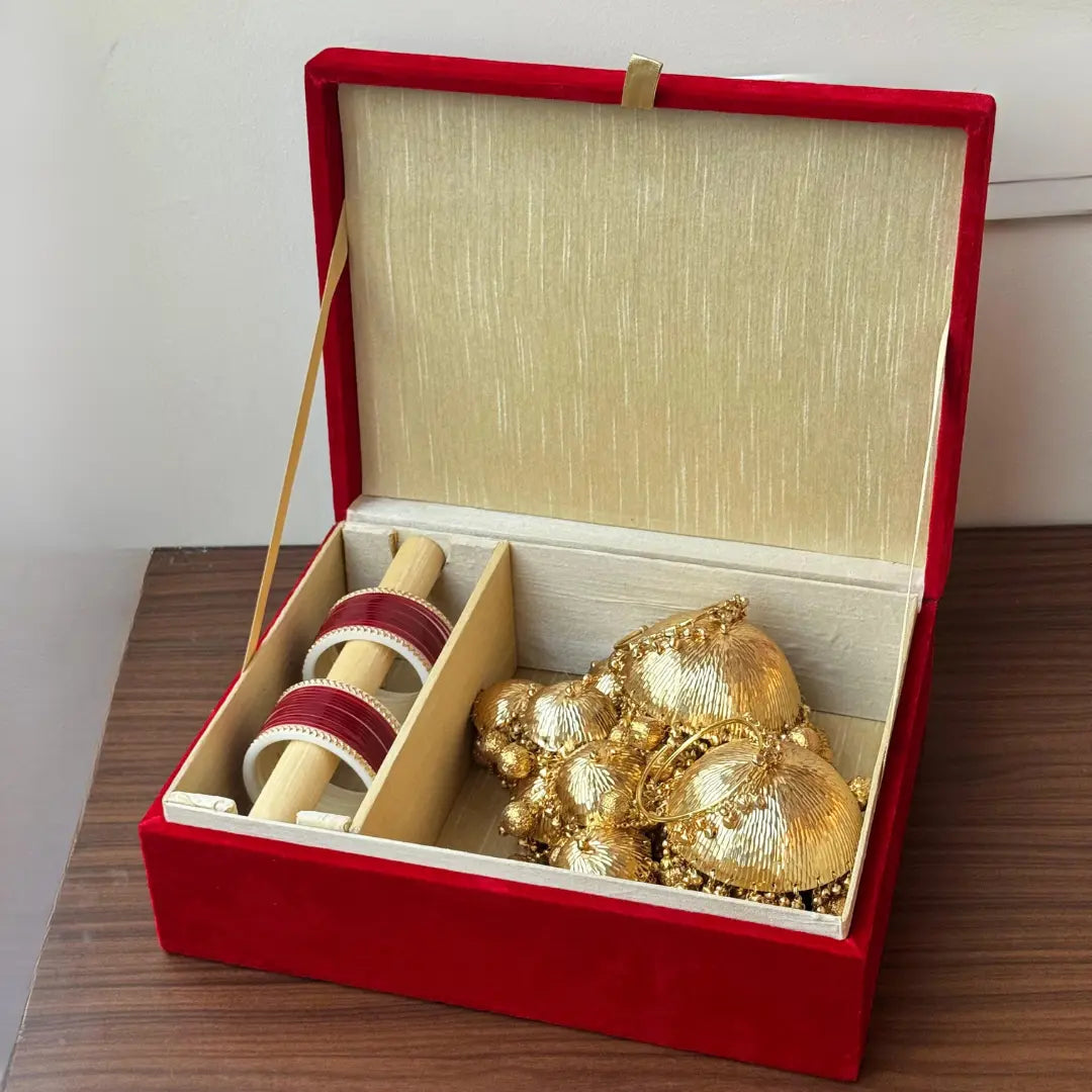 Red Velvet Chooda Box With Ik Onkar Motif & Patterned Design