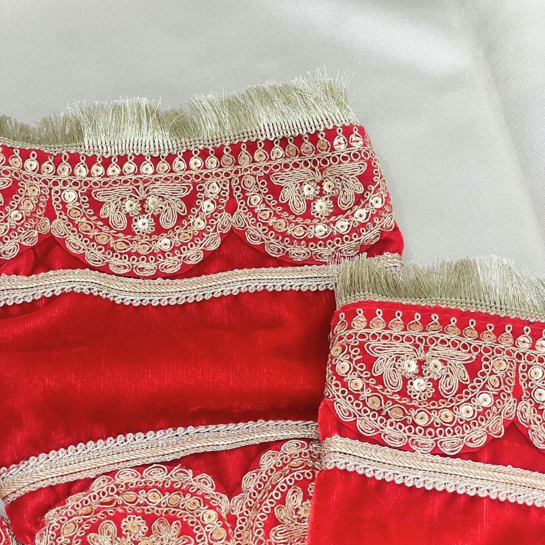 Red Velvet Chooda Cover With Lace, Tassels & Fur Work