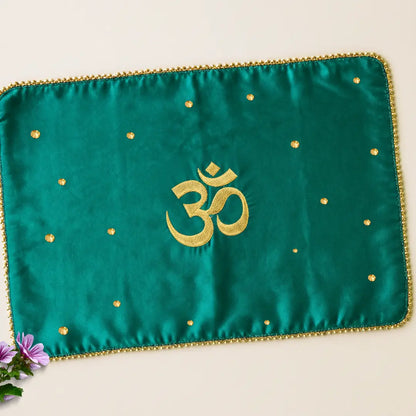 Green Om Motif Mehendi Mat