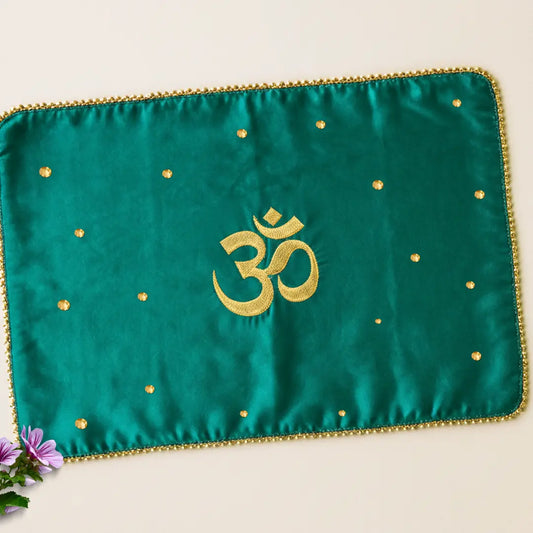 Green Om Motif Mehendi Mat