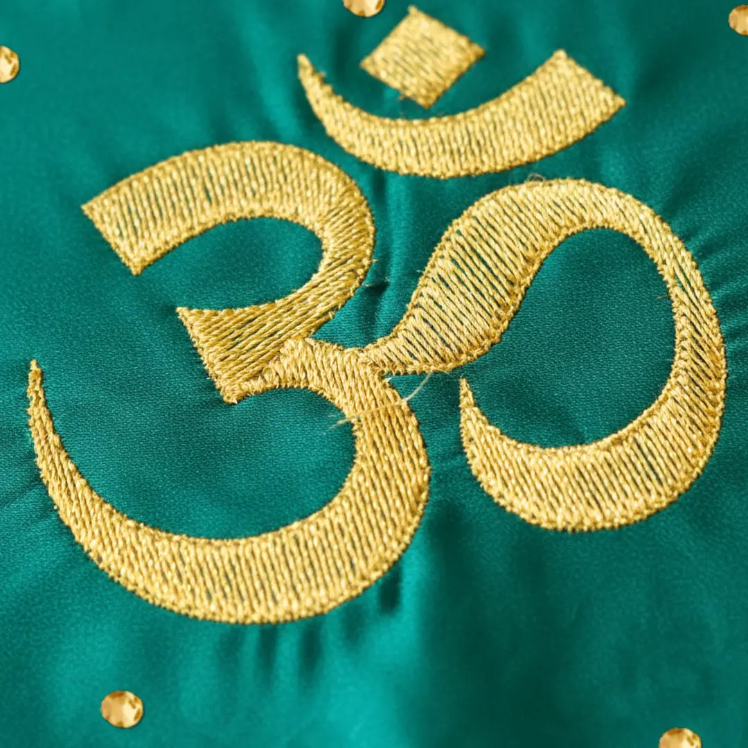 Green Om Motif Mehendi Mat