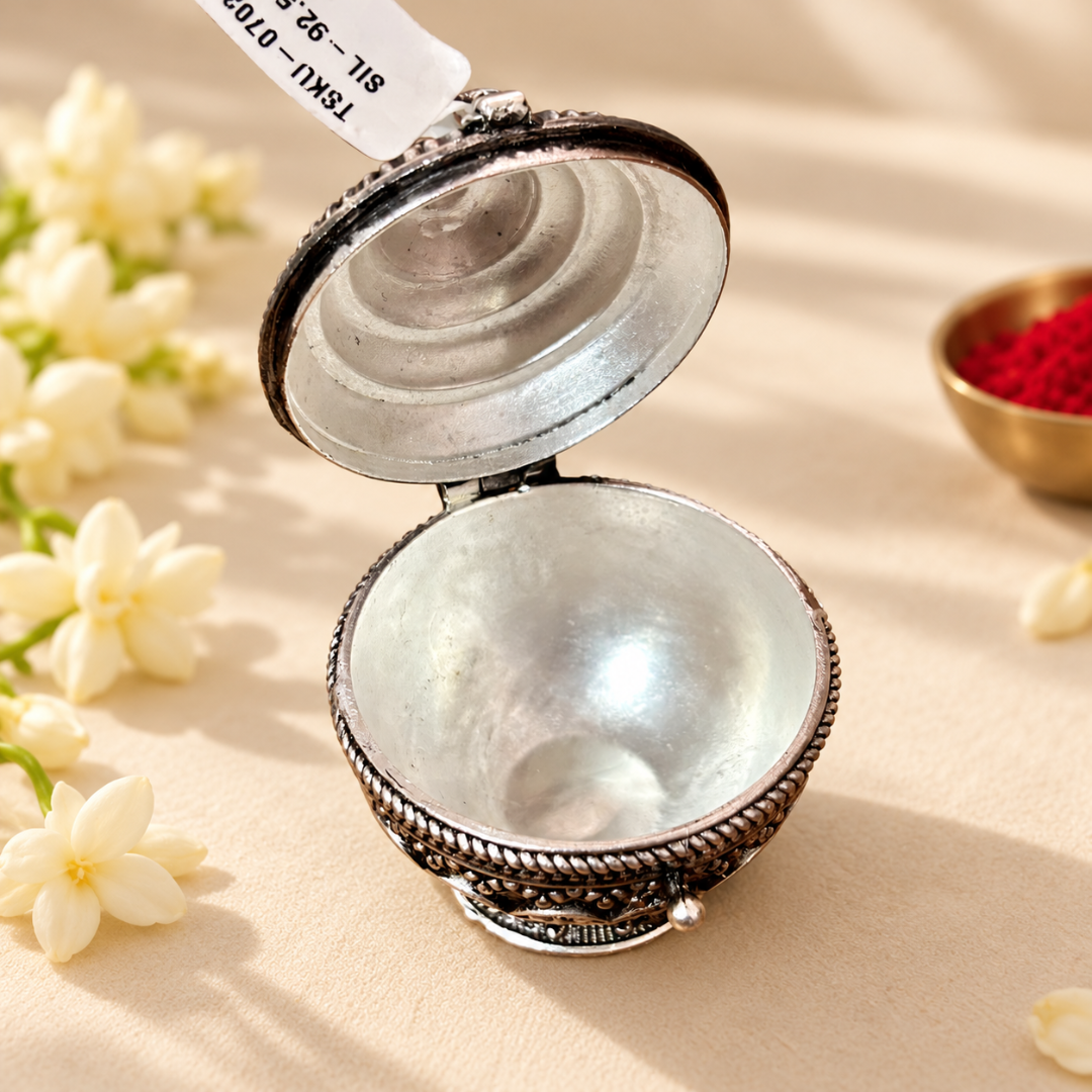 Anmol Shringar Silver Sindoor Dani