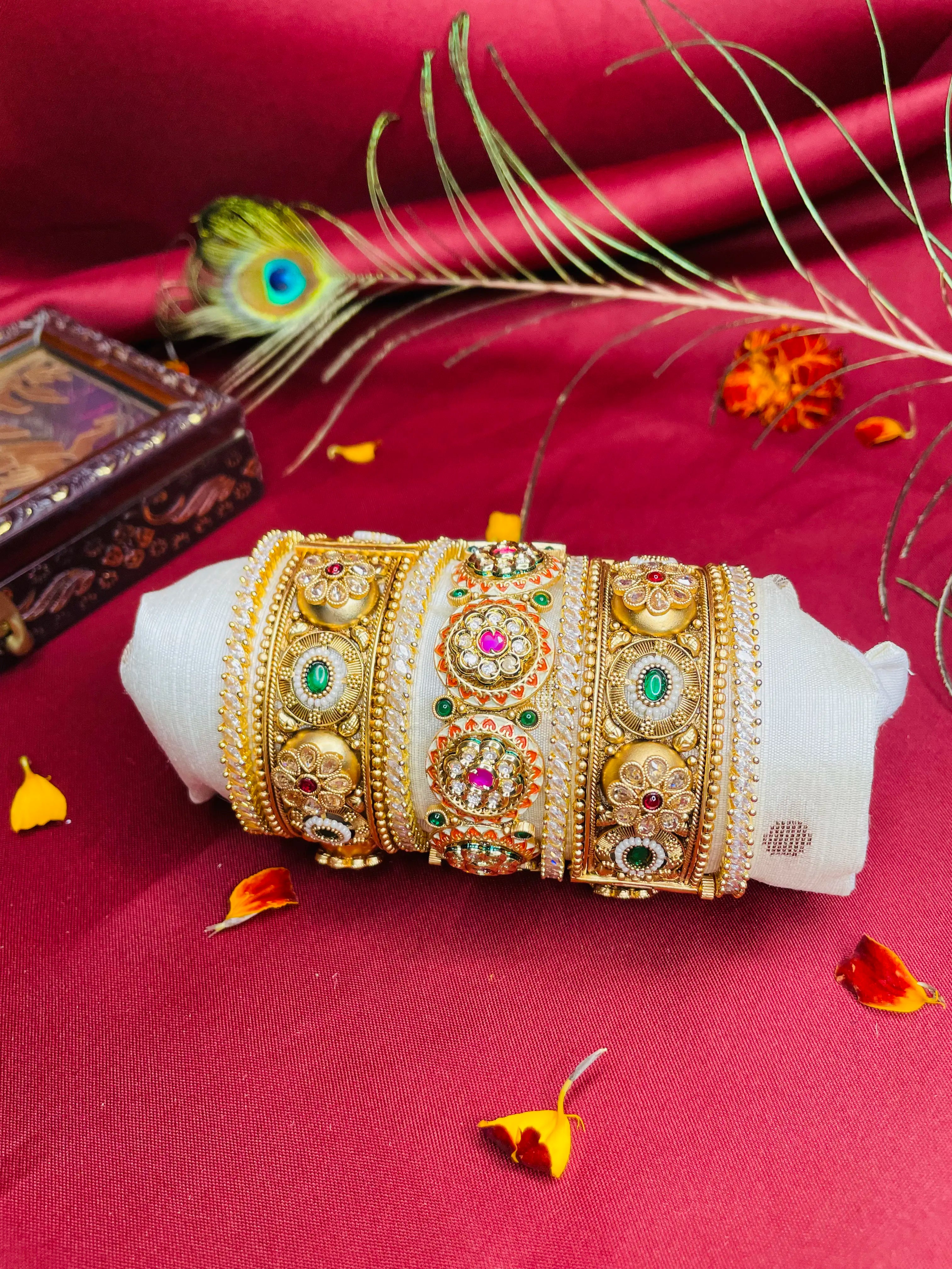 Antique gold 2025 kada bangles