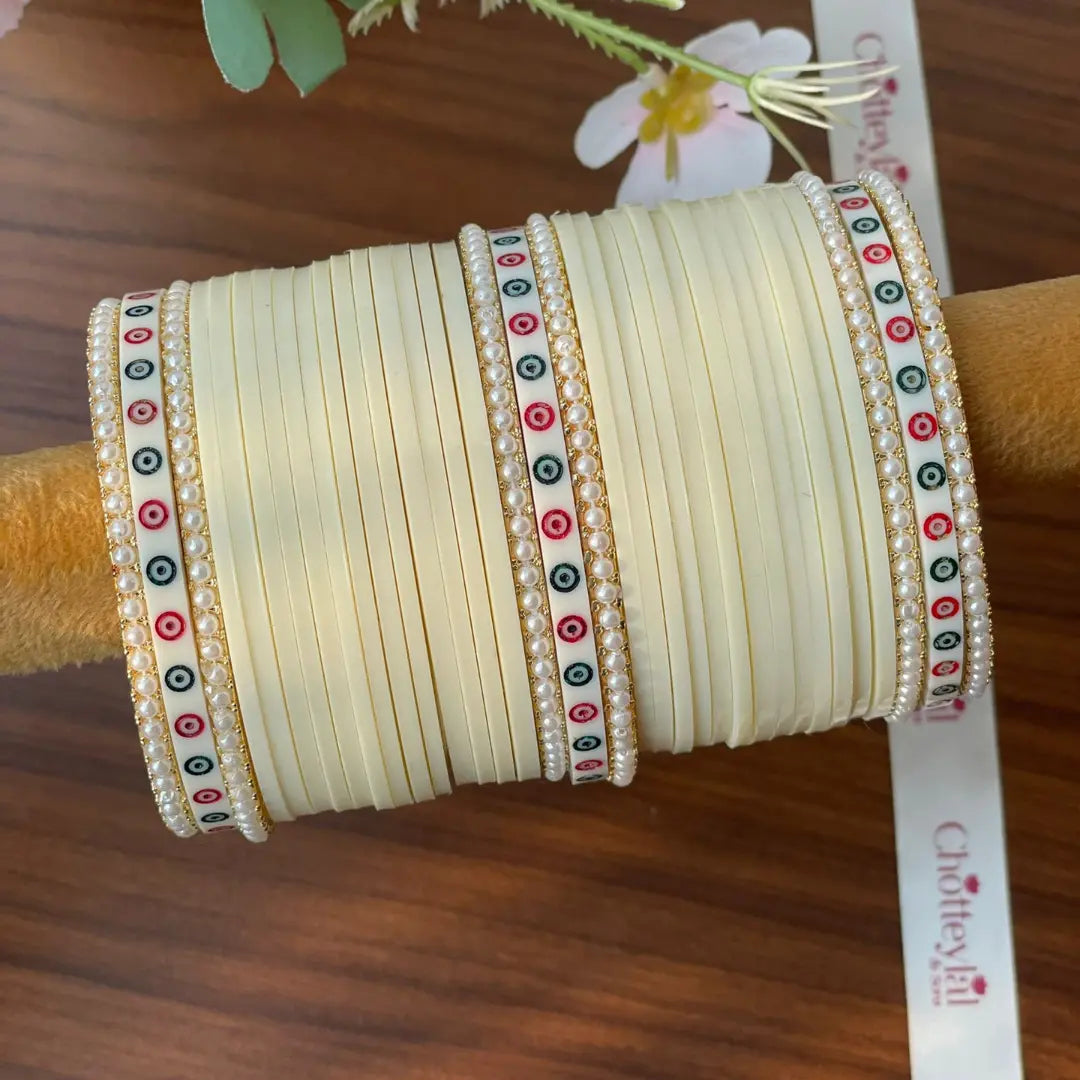 Semi Pearl Ivory Chooda Set of 31