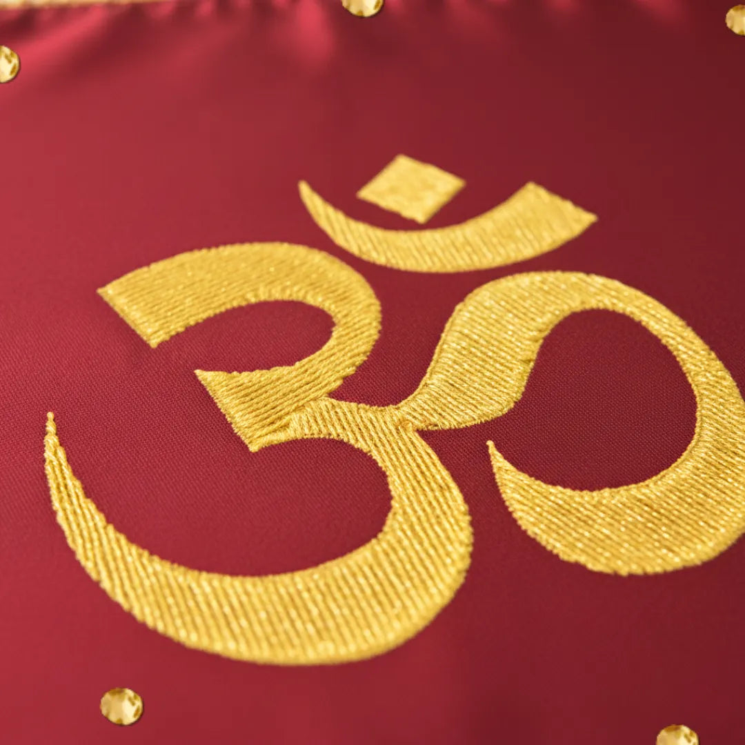 Red Om Motif Mehendi Mat