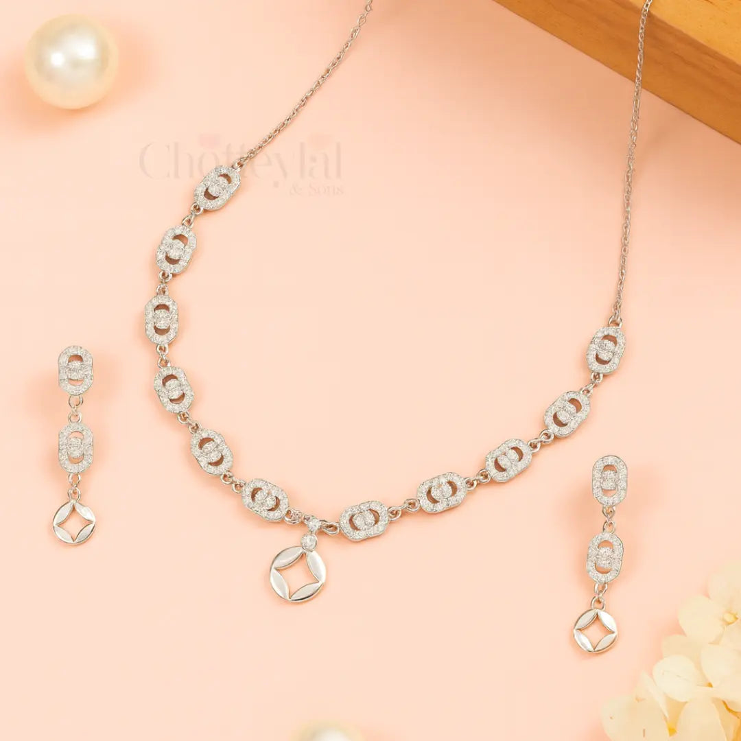 Luxe CD Inspires Necklace Set