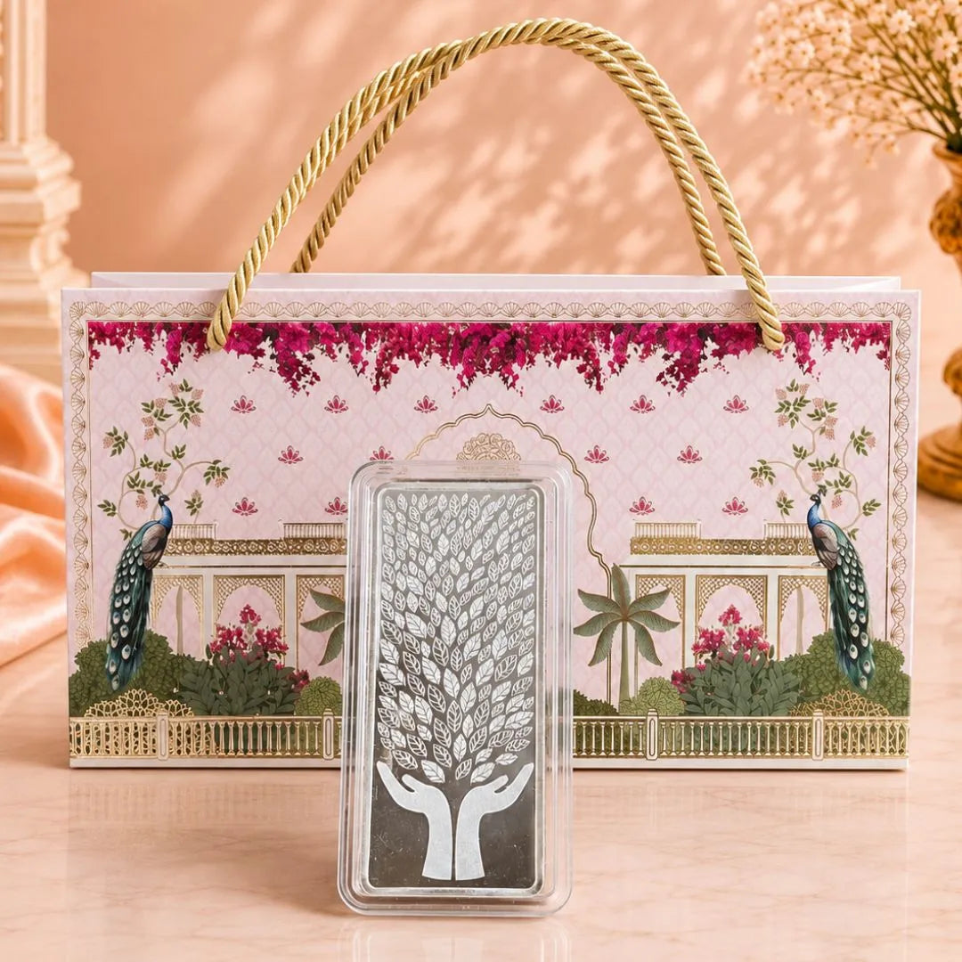 Leaf in Hand 500g Premium Banyan Tree Silver Bar with Elegant Gift Box
