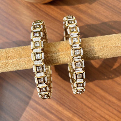 Pearl Lattice Square Kadas