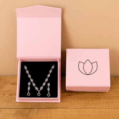 Luxe CD Inspires Necklace Set