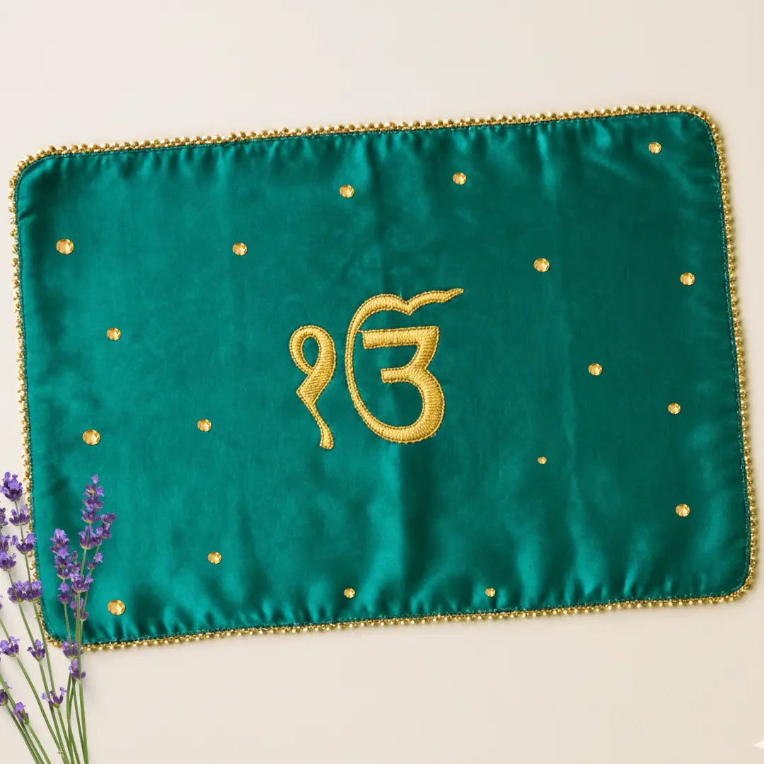 Green Ik Onkar Motif Mehendi Mat