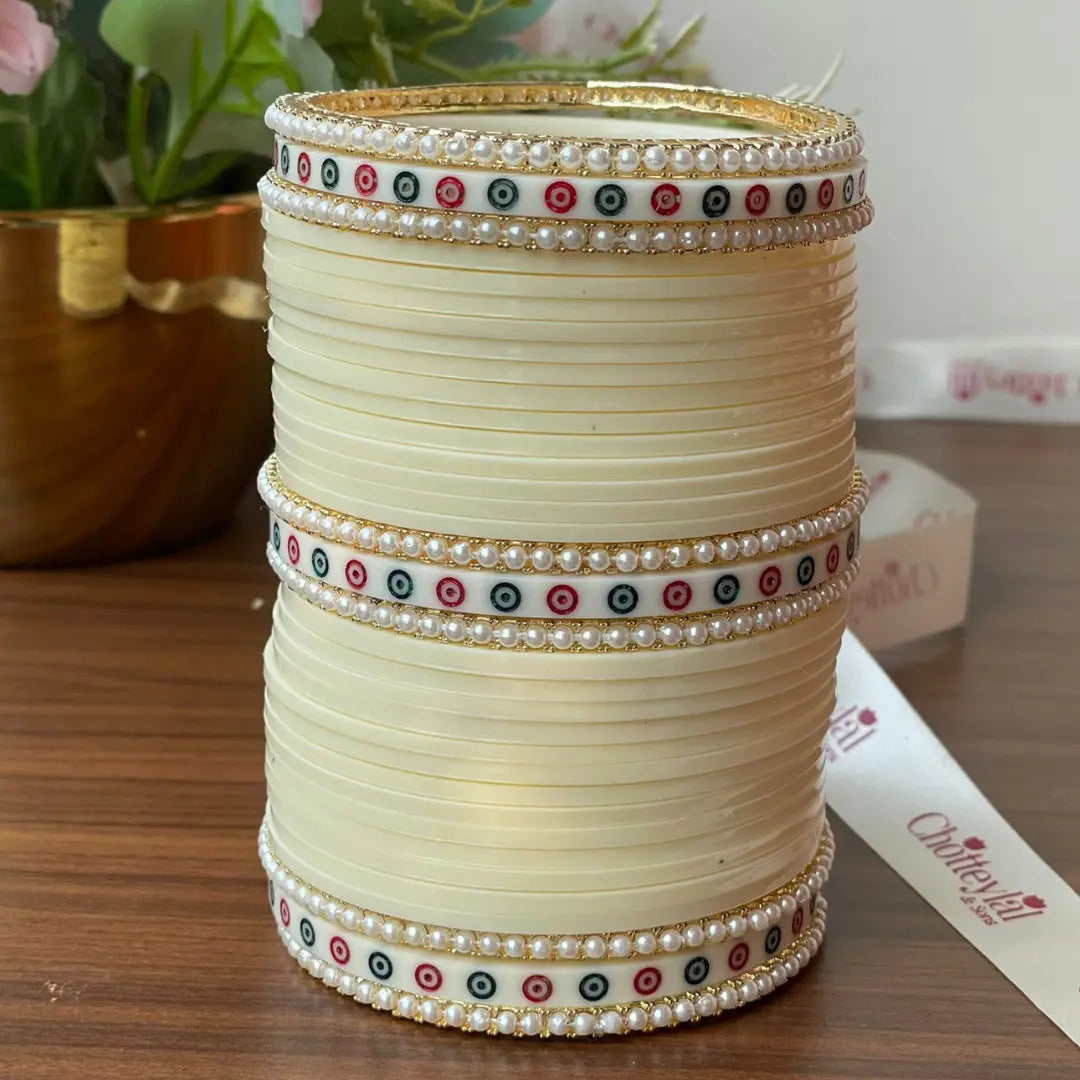 Semi Pearl Ivory Chooda Set of 31