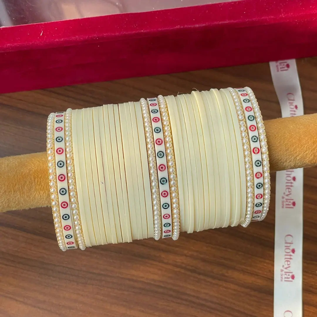 Semi Pearl Ivory Chooda Set of 31