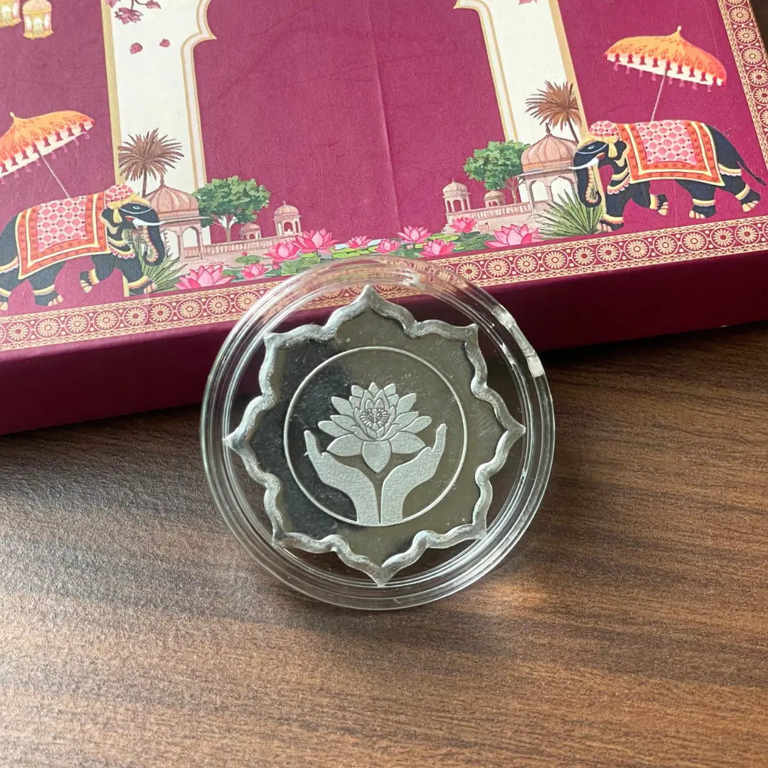 Lotus In Hand, Silver Finish, Lotus Shape, Single (5 g)