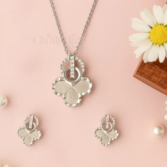 92.5 Silver Clover Pendant and Earrings Set