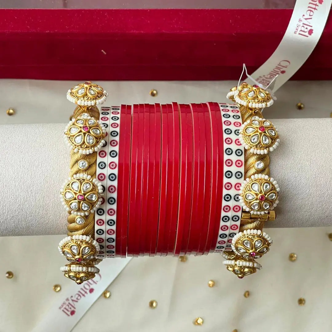 Pure Pearl Classic Kundan Diamond Red Chooda Set of 21
