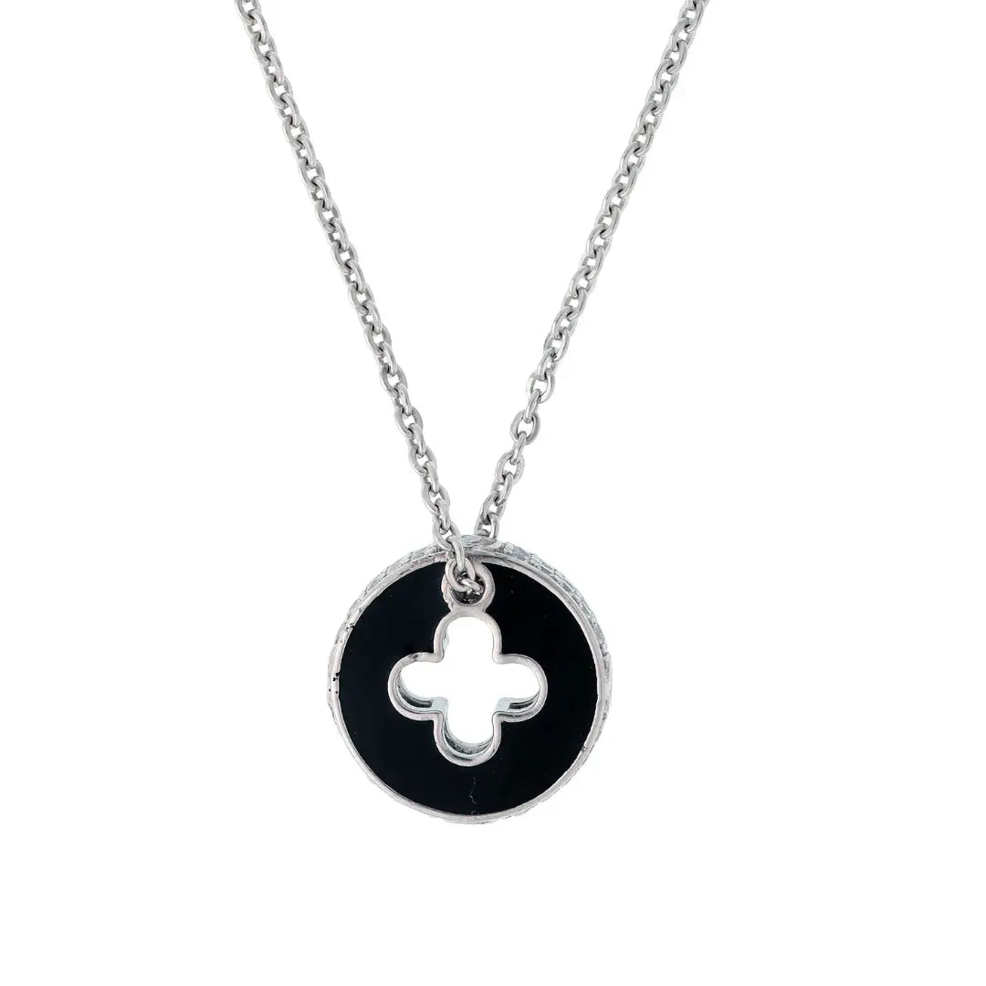 Trendy Clover Pendant