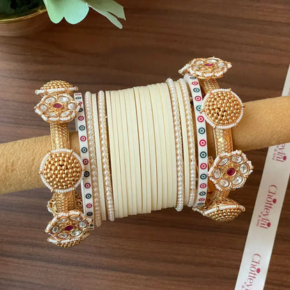 Semi Pearl Ivory Chooda Set of 15