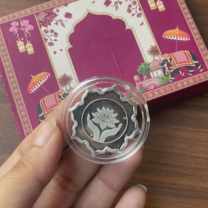 Lotus In Hand, Silver Finish, Lotus Shape, Single (5 g)