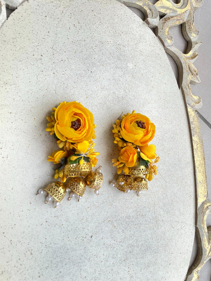 Flower Set For Bride Haldi Ceremony